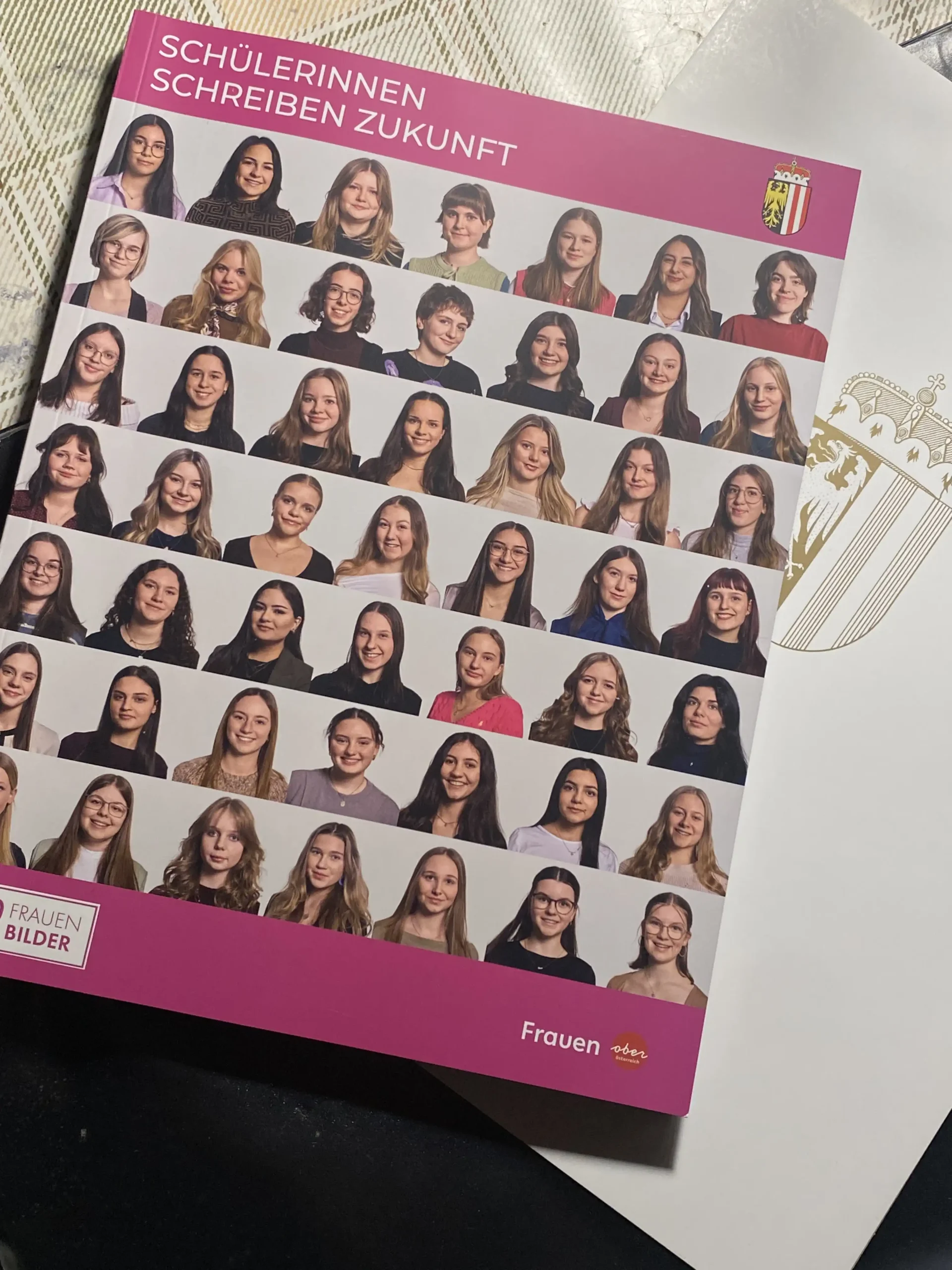 2_Copyright_Nadja_Karadjov